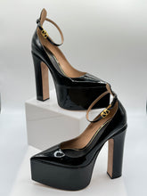 Valentino Tan-Go 155MM Platform Pumps