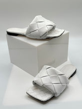 Bottega Veneta White Leather Lido Flat Slides