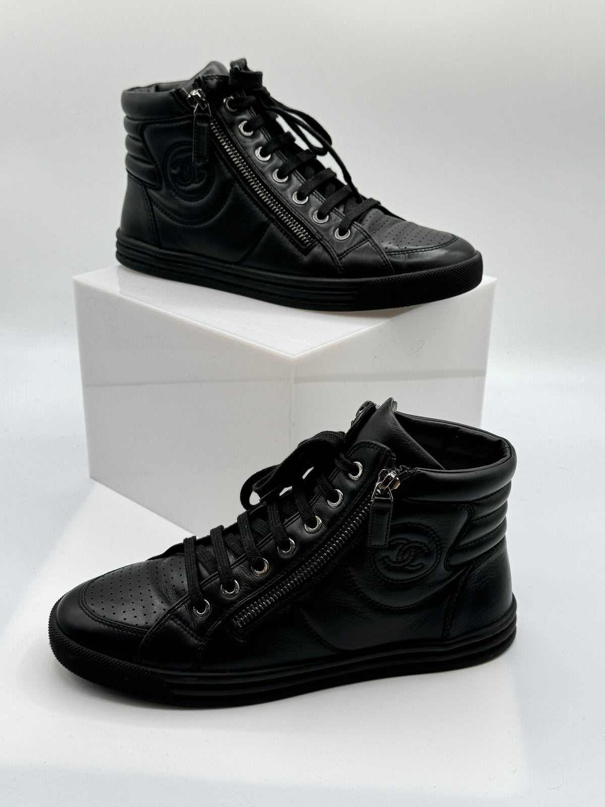 Chanel 2014 Interlocking CC Sneakers Hi Top